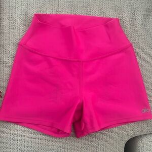 Alo airlift shorts 5”